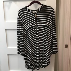 Black and white long sleeve top